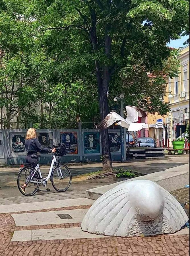 Апартамент Топ Център Бургас Bagian luar foto